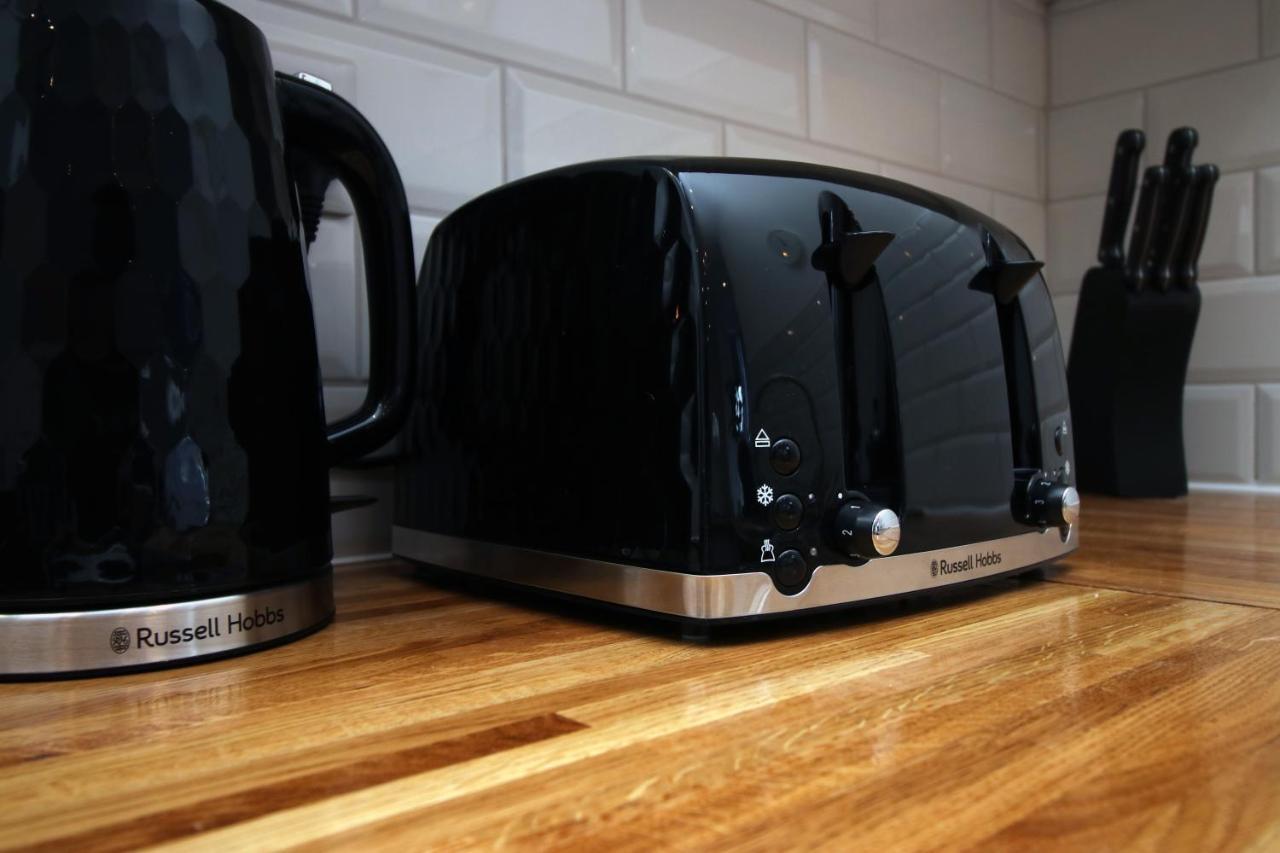 No 49 City Apartments, Perfect For Business And Leisure Stays, 10 Min Drive Into City Centre, Easy Access To Local Transport, 1Br And 2Br Available, Free Parking Cardiff Eksteriør bilde