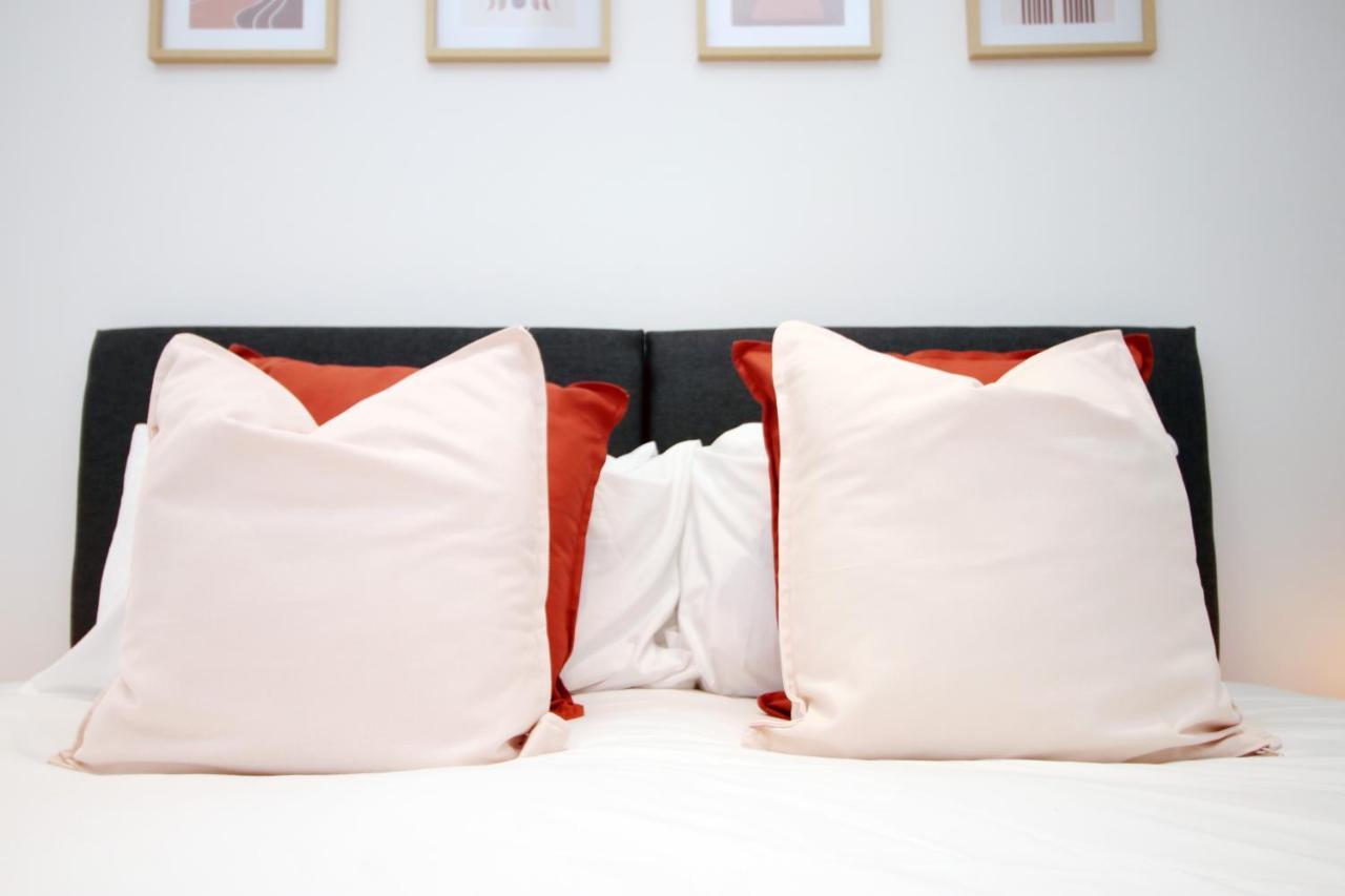 No 49 City Apartments, Perfect For Business And Leisure Stays, 10 Min Drive Into City Centre, Easy Access To Local Transport, 1Br And 2Br Available, Free Parking Cardiff Eksteriør bilde